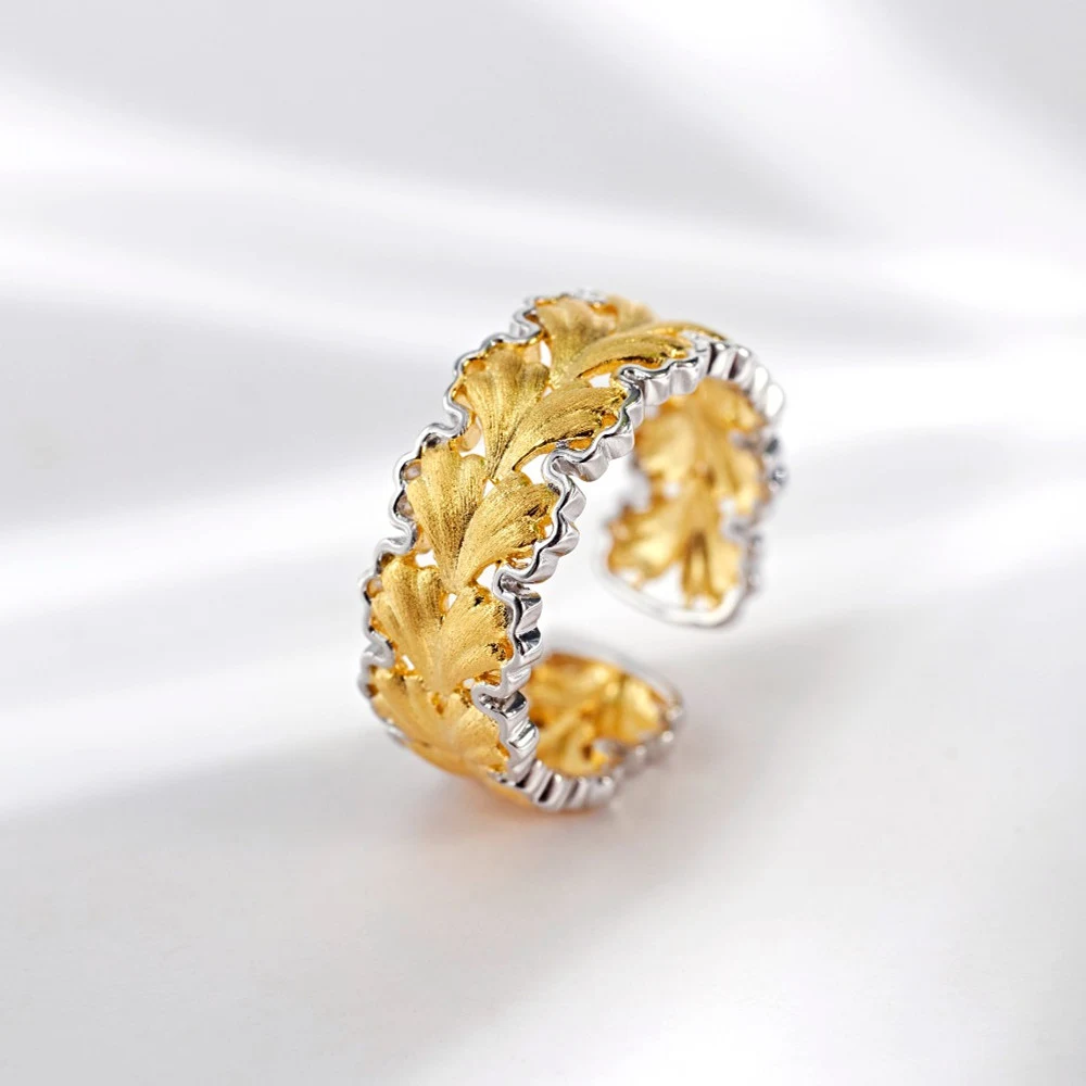 Anel de folha de Ginkgo banhado a ouro feminino. Adicione um toque de natureza e sofisticação ao seu visual com este anel elegante e delicado. — foto 3