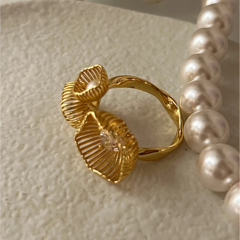 Anel de flor tridimensional oco, adorno floral que adiciona um toque de delicadeza e charme, ideal para expressar sua personalidade. — foto 11
