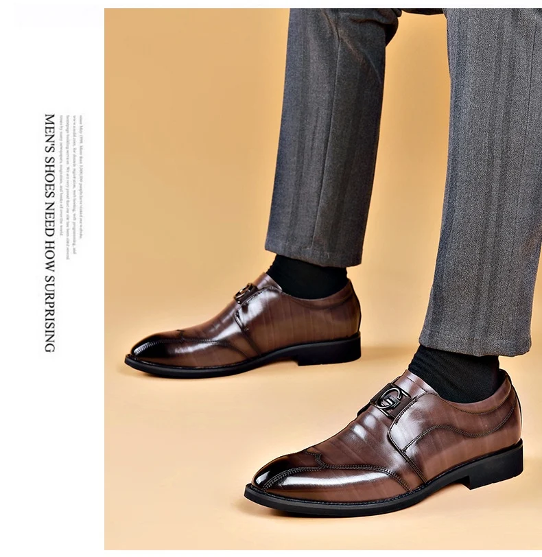 Title 8, Męskie wsuwane buty skórzane z haftem. Eleganck...