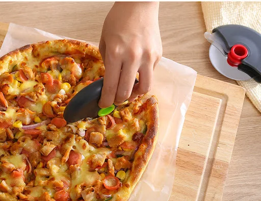 Title 3, Round Roller Pizza Cutter with Protective Cover...