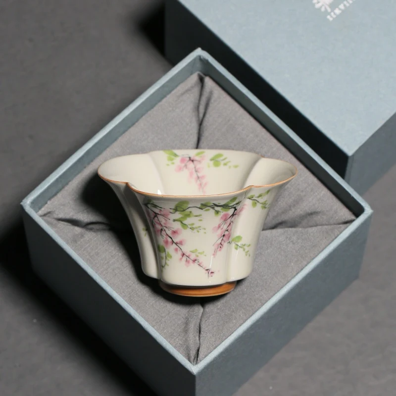 Hand Painted Lotus Master Cup Household Ceramic Cup. Enjoy your favorite beverages with this elegant and artistic cerami — photo 2