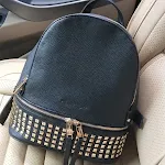 Damen-Tasche aus Lychee-Leder mit Nieten Stilvolle Tasche für Damen mit viel Stauraum und einem einzigartigen Design Ideal für jeden Anlass — foto 2