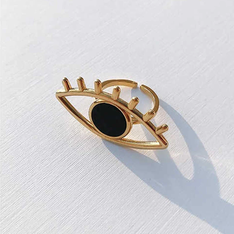 Anel simples, popular e com personalidade fashion. Design moderno e fácil de usar. Ideal para quem busca um toque de estilo discreto. — foto 2