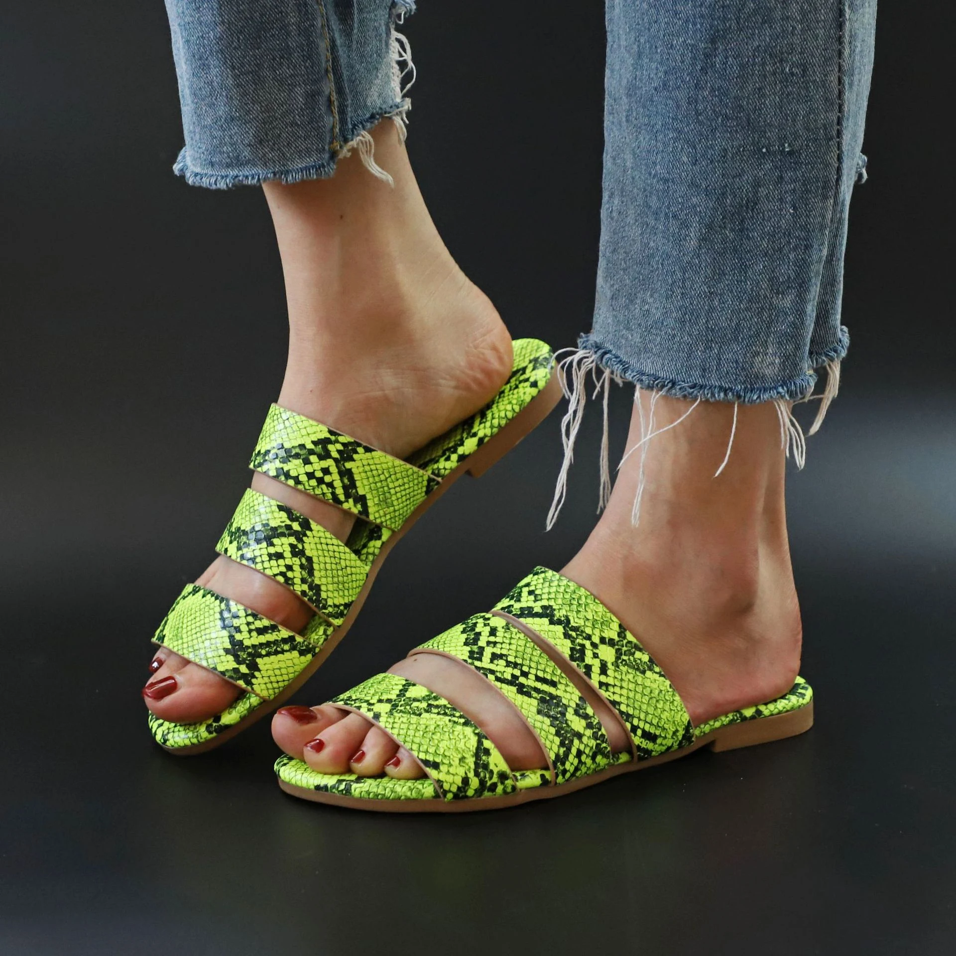 Title 15, Flat snakeskin slippers for women, ultimate com...