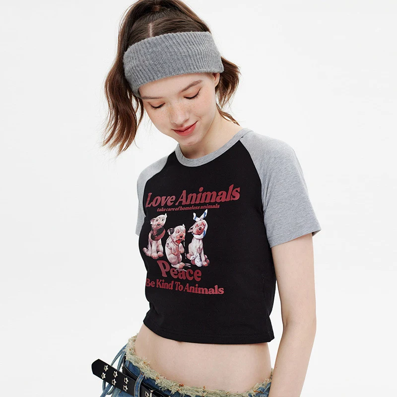 Women's Cropped Short-sleeved Top, featuring an exposed navel, offering a trendy, comfortable and stylish look for vario — photo 13