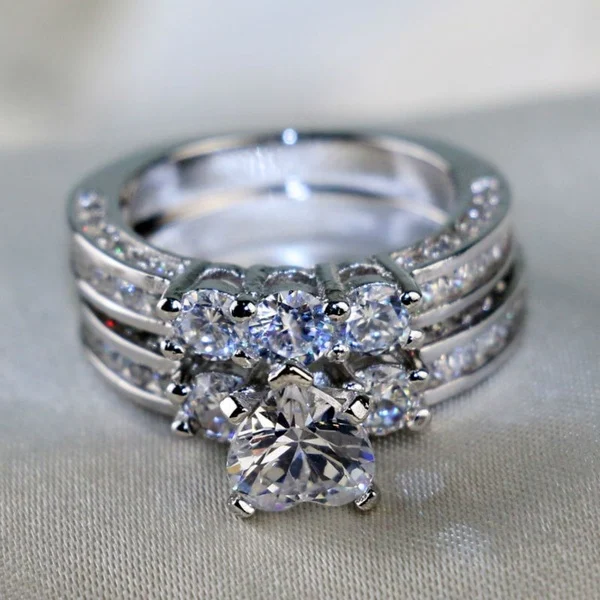 Anel de coquetel de prata S925 com zircônia AAA em forma de coração de 1ct, conjunto de anéis de casamento feminino com CZ redondos. Presentes Tamanho 6-9. — foto 2