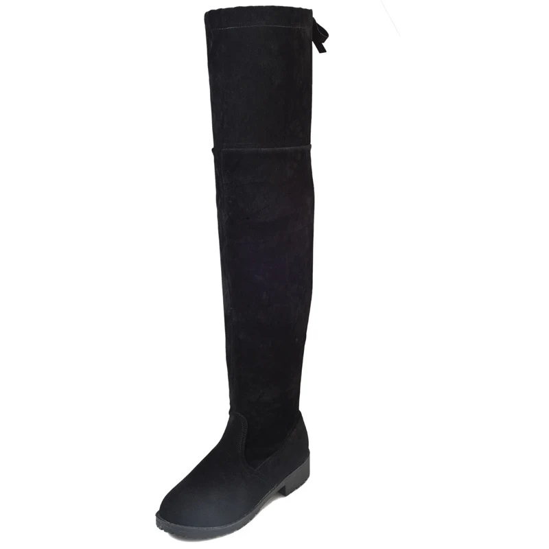 Botas femininas longas overknee com elástico plano. Conforto e estilo em um só calçado. Perfeitas para looks modernos e elegantes. — foto 12