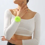 Conjunto de colar de pérolas Câmélia, brincos de rosa coloridos retrô e pulseira feminina, moda charmosa e elegante para mulheres — foto 42