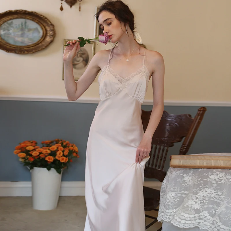 Conjunto de loungewear halter de encaje sencillo para mujer, perfecto para relajarse con estilo y comodidad, ideal para casa. — foto 7