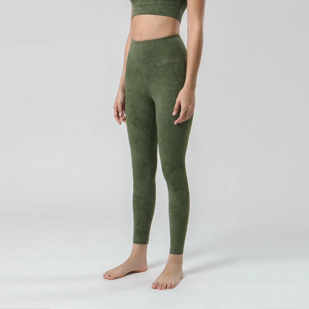 Kadın Moda Baskılı Yoga Dokuzuncu Pantolon, rahat ve şık, yoga, fitness ve günlük kullanım için ideal, hareket özgürlüğü sağlar ve nefes alabilir. — Fotoğraf 4