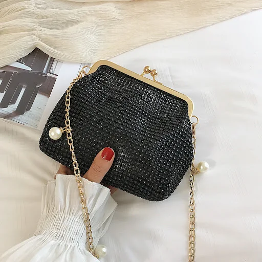 Title 7, Versatile water drill clip chain shoulder bag. ...