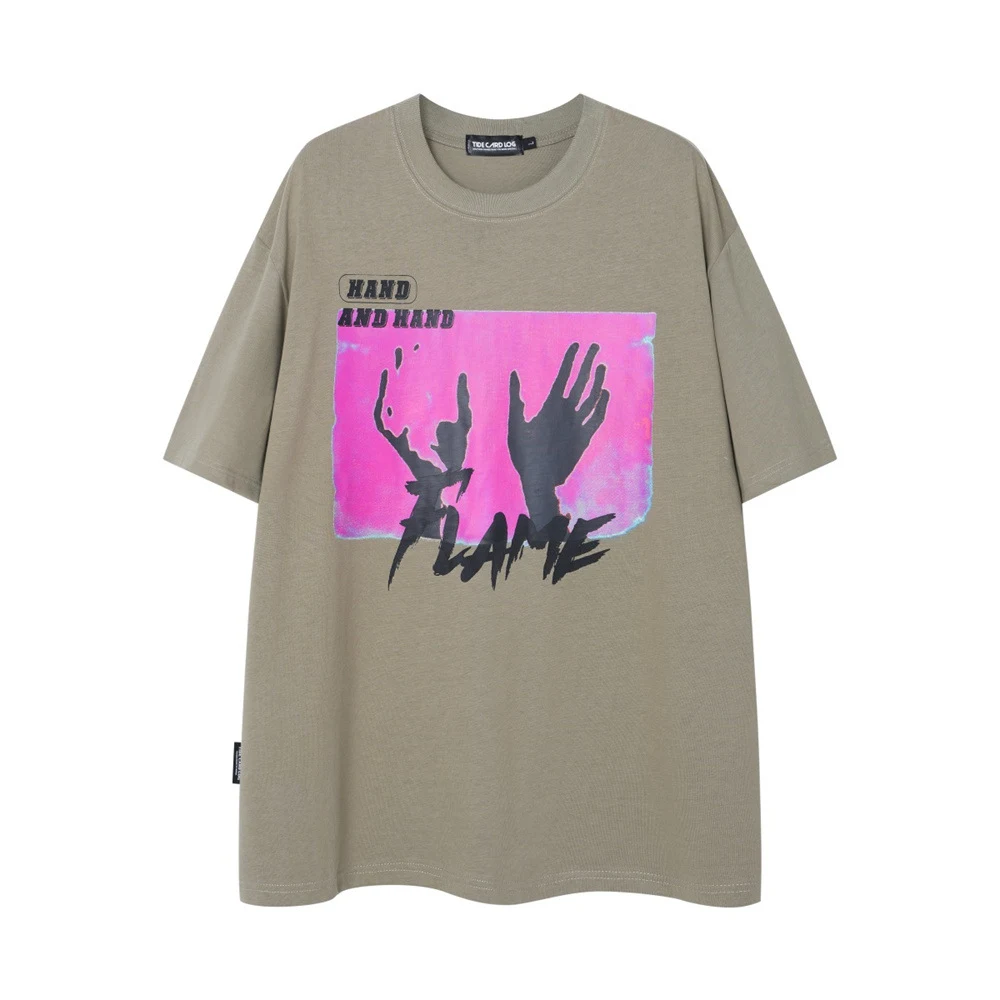 Camiseta masculina de manga curta com estampa abstrata de mãos. Conforto e estilo para o dia a dia, ideal para um visual moderno. — foto 2