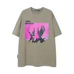 Camiseta masculina de manga curta com estampa abstrata de mãos. Conforto e estilo para o dia a dia, ideal para um visual moderno. — foto 2