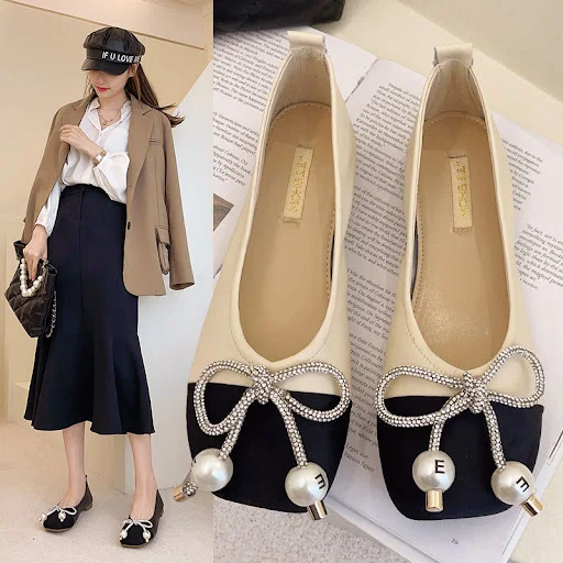 Title 4, Pearl Bowknot Square Toe Flat Shoes with Soft S...