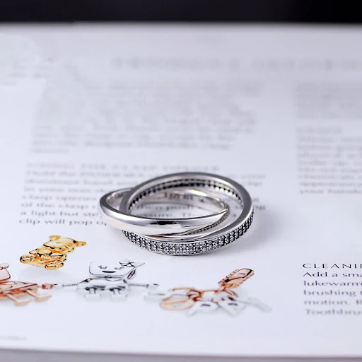 Title 3, Anillo doble para una elegancia sutil, úsalo pa...