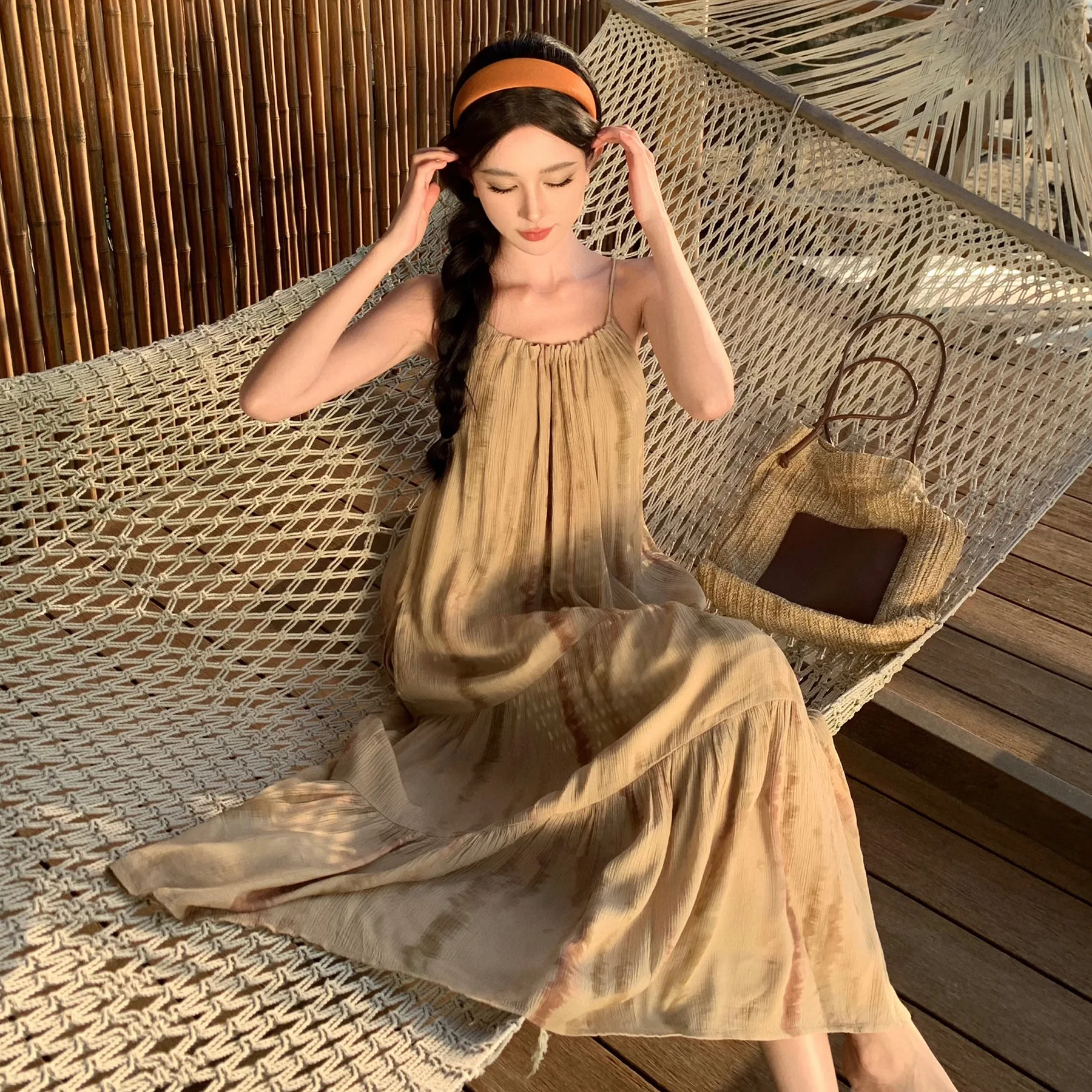 Nanfa Holiday Pleated Suspender Dress — photo 3