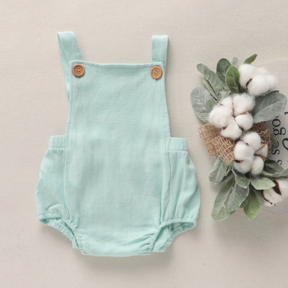 Title 3, Body triangular com cinto halter. Sinta-se conf...