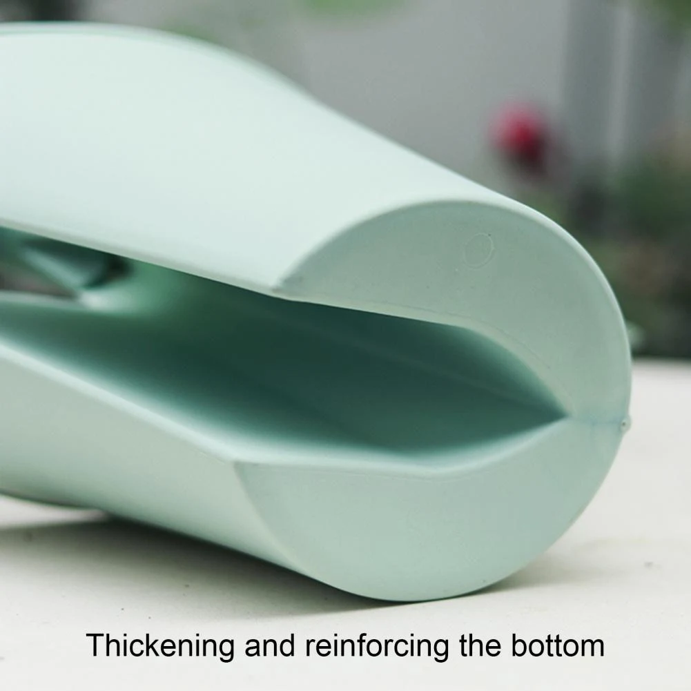 Title 6, Long Spout Watering Can Thickened Plastic Flowe...