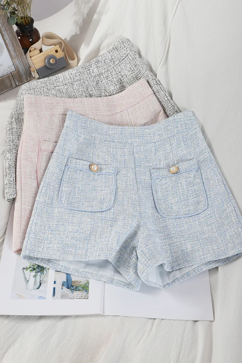 High-rise broek met wijde pijpen en twee zakken. Comfortabel en stijlvol voor elke gelegenheid. Ervaar de perfecte pasvorm en de casual look. — foto 5