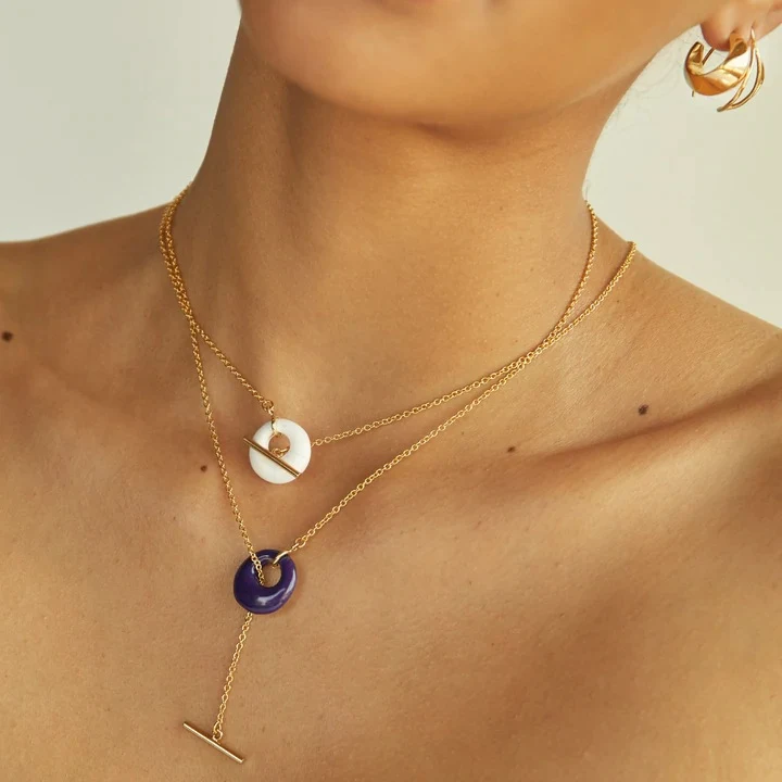 Colar feminino de aço inoxidável com pingente de pedra natural, corrente de bolinhas dourada 18K, criativo e elegante. — foto 2