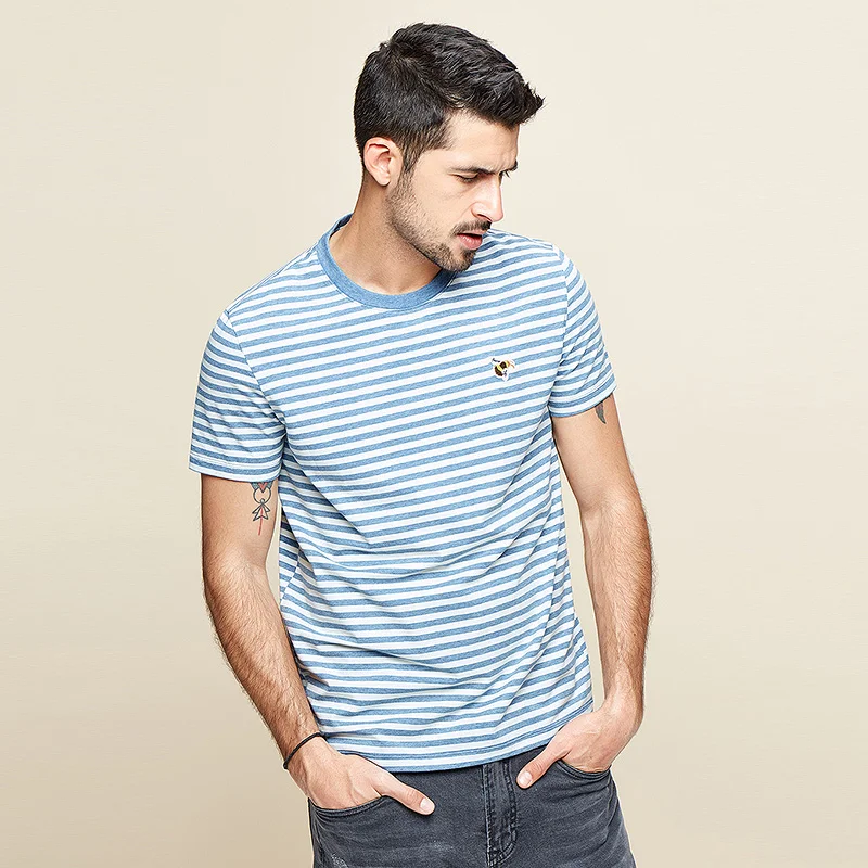 Camiseta a rayas para hombre comodidad y estilo. Camiseta casual de manga corta, perfecta para el verano, suave tejido transpirable, ideal para cualquier ocasión. — foto 1