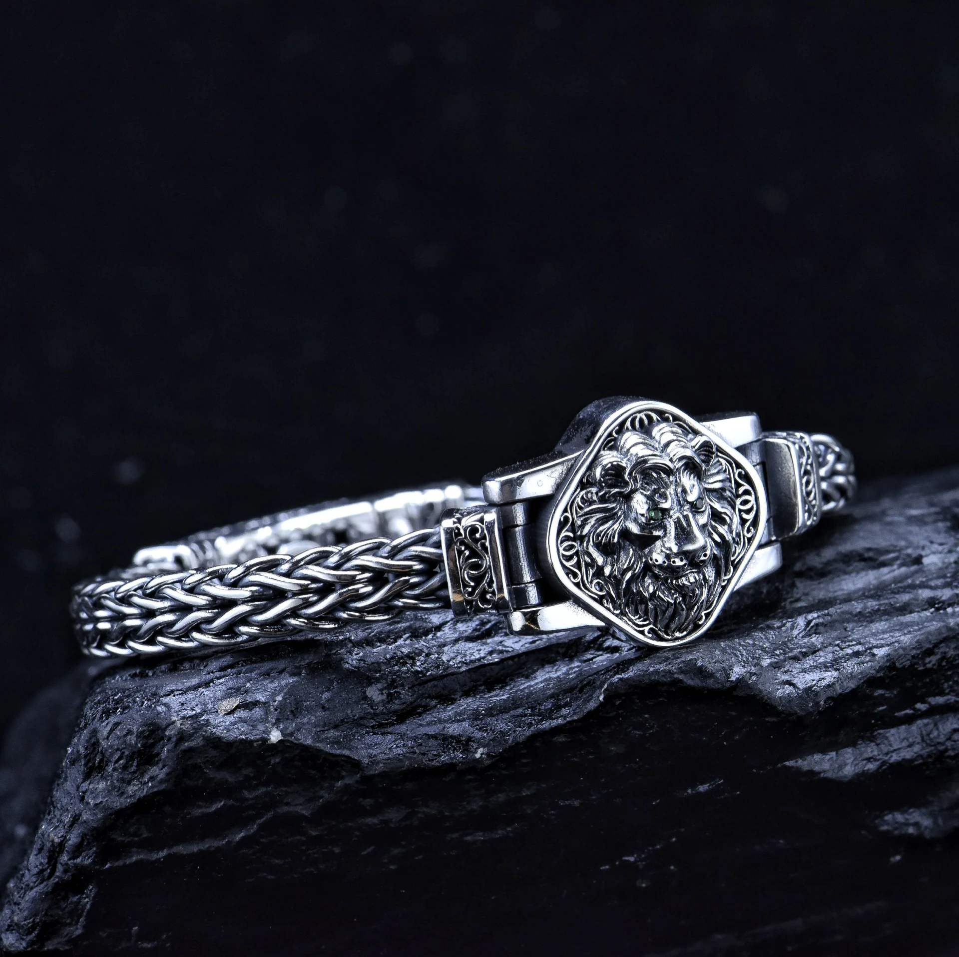 Bracciale Leone Dominante Vintage in Argento Sterling S925, Tessuto a Mano, Stile Etnico. Un simbolo di forza e stile senza tempo. — foto 6