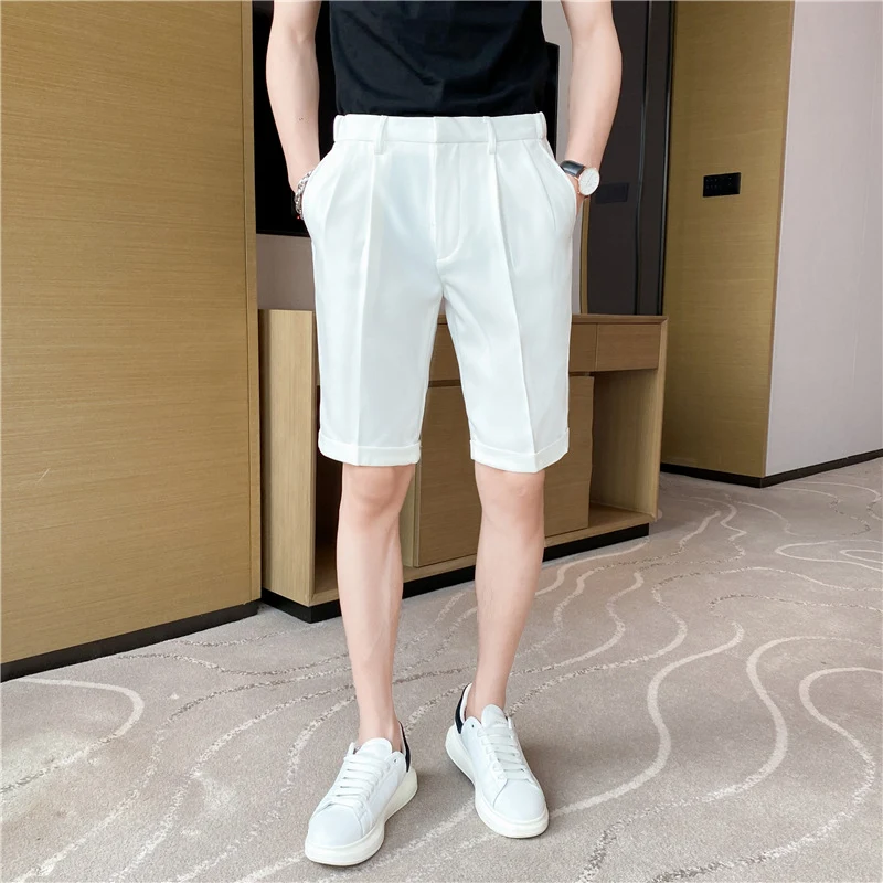 Effen gekleurde casual kostuum shorts voor heren. Ideaal voor een ontspannen, stijlvolle look, comfortabel en veelzijdig voor dagelijks gebruik. — foto 1