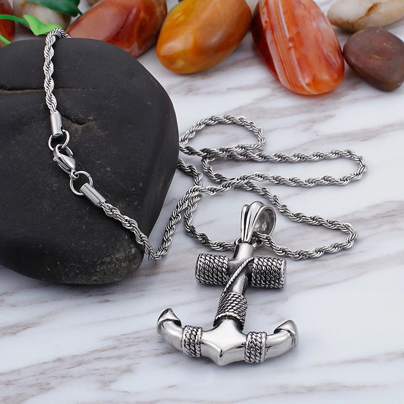 Colar masculino com pingente de âncora desgastada, acessório náutico vintage, perfeito para homens, um presente ideal. — foto 7