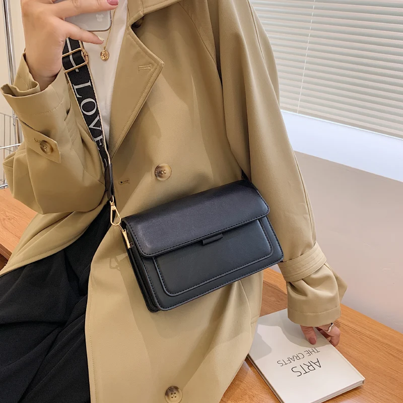 Bolsa Mensageiro de Ombro Único Flip Pequena Quadrada Casual Fashion Ideal para Uso Diário e um Look Moderno — foto 2