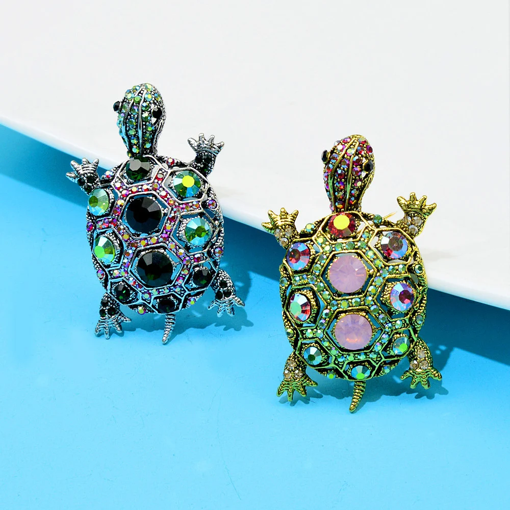 Spilla retrò a forma di tartaruga con diamanti, corsage a forma di animale carino, accessorio di moda femminile, elegante e raffinato. — foto 6