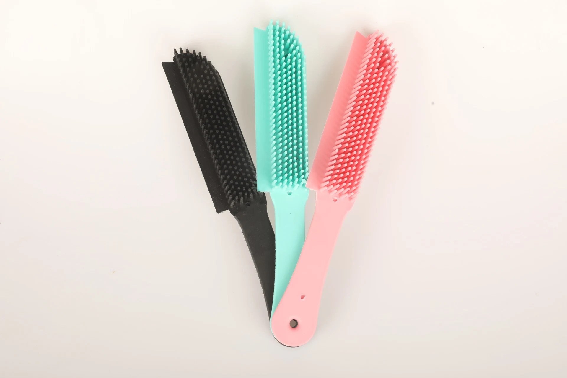 Title 2, Flexible cleaning handle with scraping strip an...