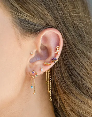 Lange kwast oorringen van sterling zilver voor dames. Elegante oorringen die elke outfit een stijlvolle uitstraling geven. Perfect voor speciale gelegenheden.