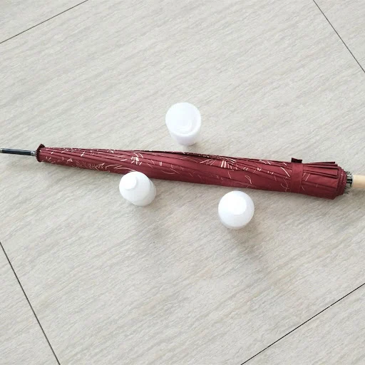 Title 3, Telescopic waterproof umbrella cover with non-d...