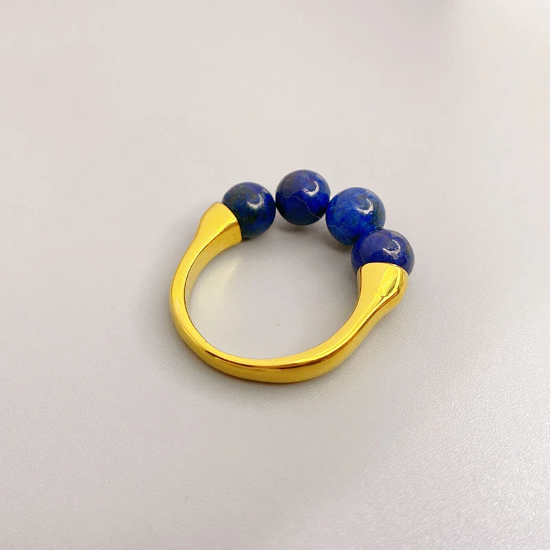 Anel Personalizado com Contas Douradas para Mulher Joia Exclusiva com Nome ou Inicial Gravado Elegância e Sofisticação Presente — foto 4