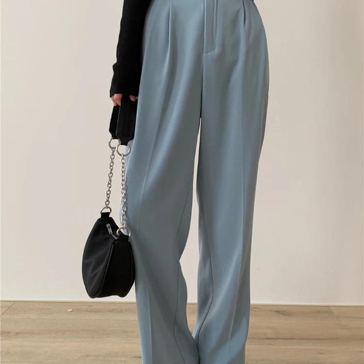 Title 3, Womens loose high waist trousers offering comf...