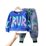 Nieuwe knappe baby jongens herfst kleding, tweedelige set. Stijlvolle en comfortabele kinder kleding voor een modieuze herfst. — foto 28