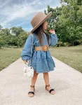 Vestido princesa de manga longa jeans com cinto. Conforto e estilo em uma peça, perfeito para um visual casual e charmoso. — foto 1