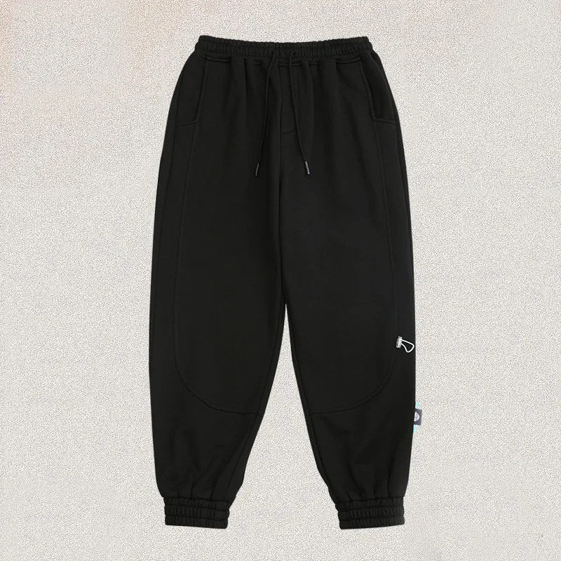 Title 2, Effen fluwelen joggingbroek voor ultiem comfort...