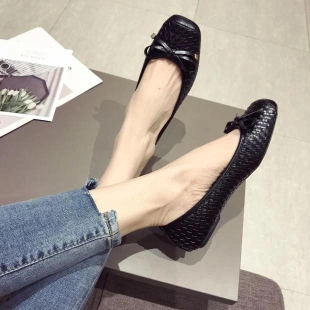 Title 1, Plus size womens black flat shoes, woven patte...