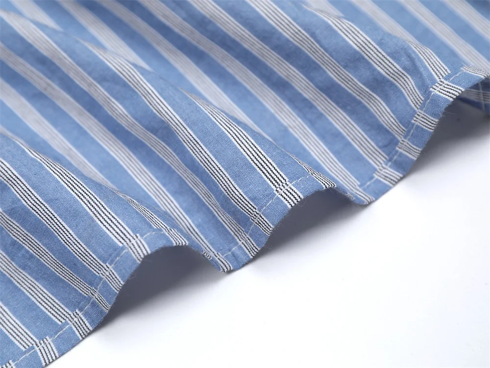 Men's Fashion Vertical Striped Long-sleeved Shirt. Stylish, comfortable, and versatile. Perfect for casual and smart-cas — photo 5