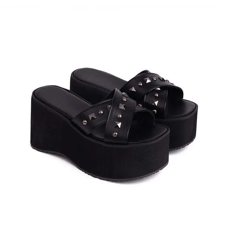 Title 3, Loose-bottomed Rivet Womens Thick-soled Sandal...