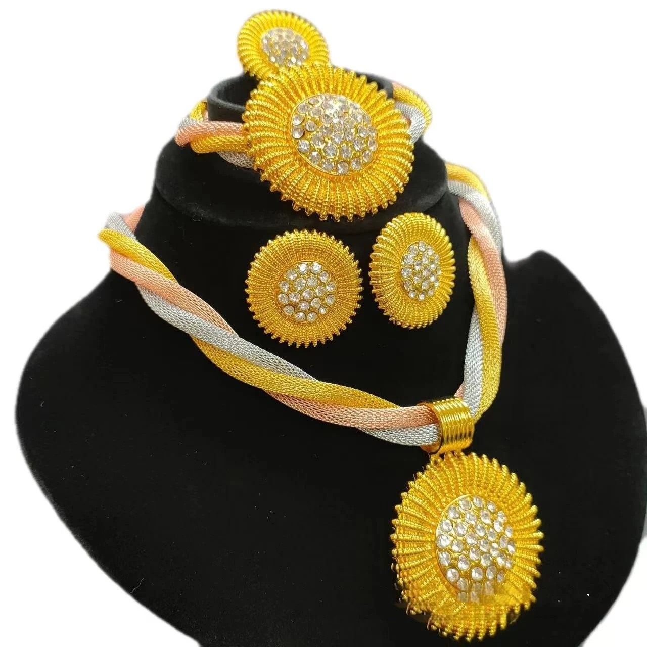 Title 5, Conjunto de Joias Vazadas de Flores Grandes Ban...
