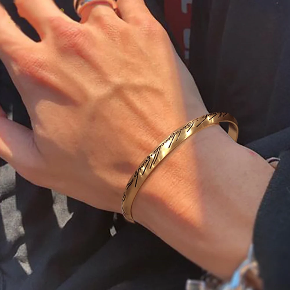 Pulseira de ouro masculina Joia Retro Trendy Personalidade. Adicione um toque de estilo e sofisticação ao seu visual com esta pulseira. — foto 1