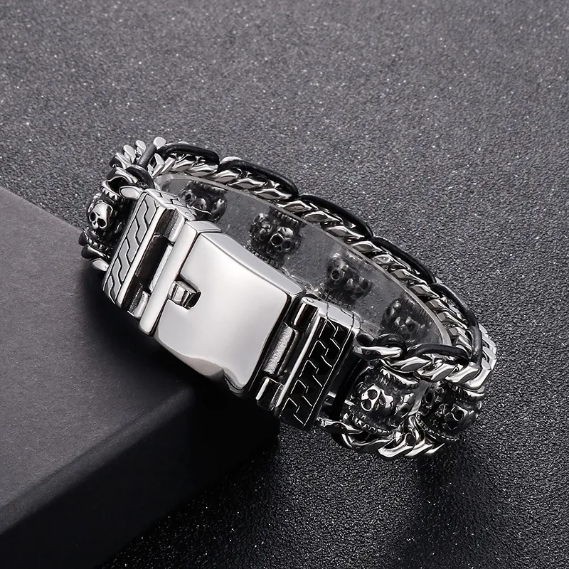 Pulseira Retro Caveira Halloween Aço Inoxidável Acessório Festivo Durável e Elegante Ideal para Celebrar o Halloween com Estilo e Sofisticação — foto 6