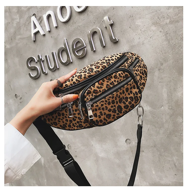 Title 7, Bolsa de peito esportiva com estampa de leopard...
