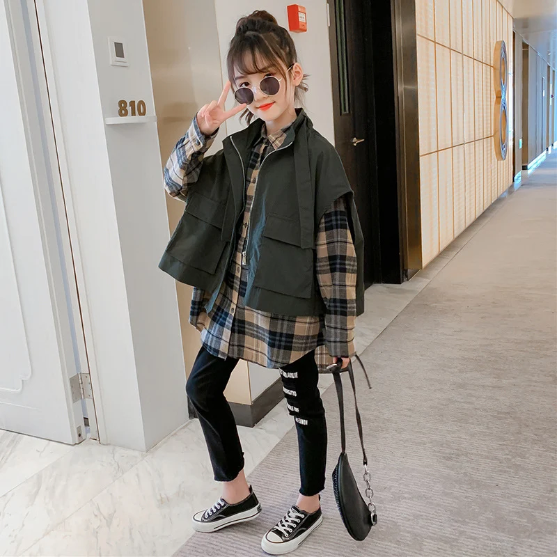 Kinderoverhemd en vest pak Een stijlvolle outfit voor jongens, perfect voor speciale gelegenheden zoals bruiloften en feesten. Bestel nu! — foto 3