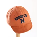 Boné de beisebol com proteção solar e combinação perfeita. Use com qualquer roupa, aproveitando o sol com estilo e conforto. Ajuste ideal. — foto 2