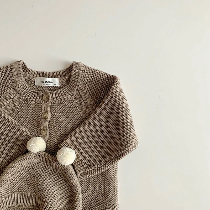 Macacão de malha outono para bebês recém-nascidos coreano, unissex, com gorro, culote e suéter. Roupa fofa para meninos e meninas. — foto 12
