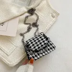 Houndstooth black