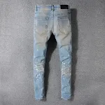 Heren ripped jeans gemaakt van old washed denim met patches, voor een stoere en trendy look. De ideale jeans voor een comfortabele en stijlvolle dag. — foto 4